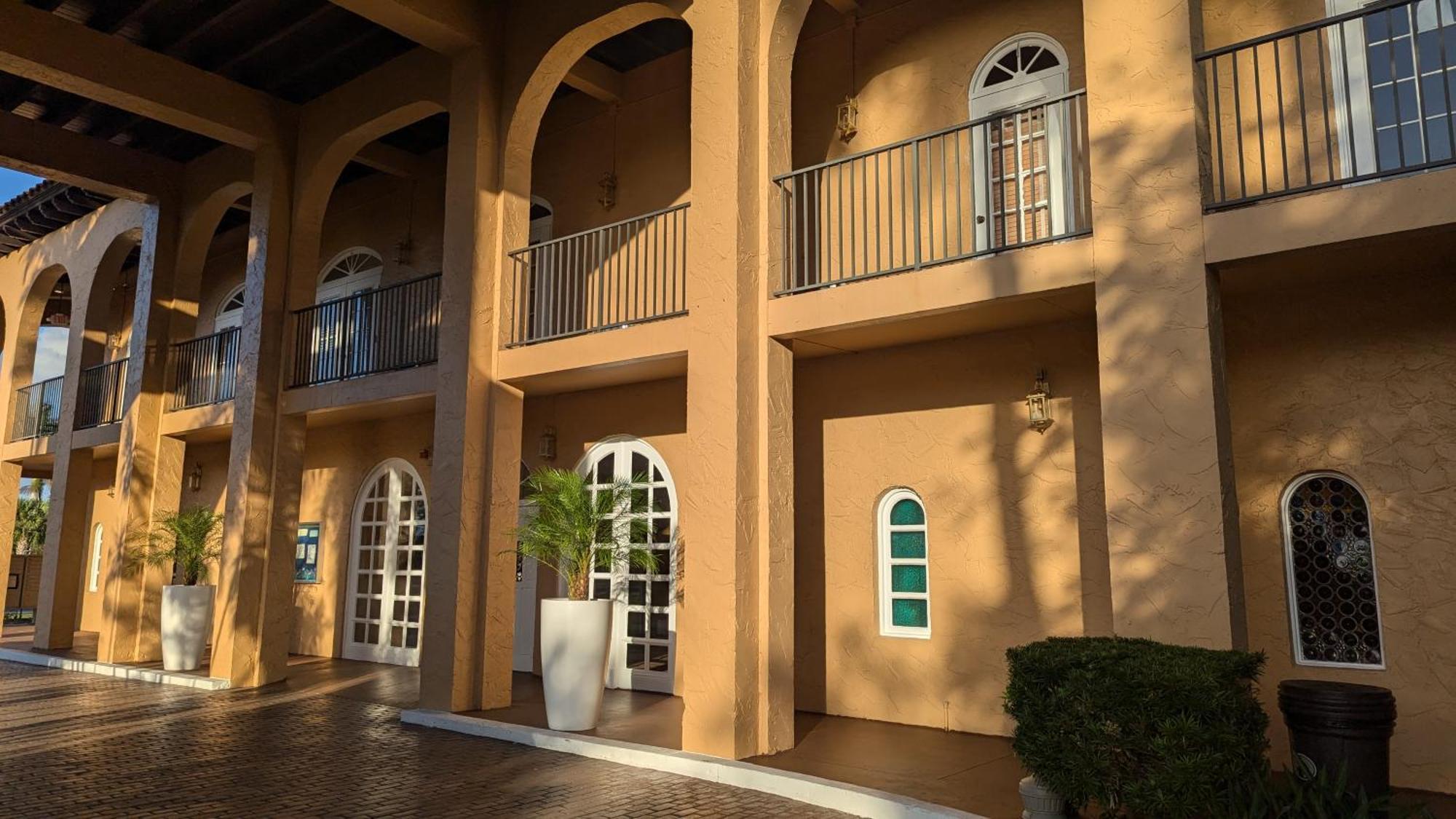 Marina Getaway On The Water! Apartment Naples Luaran gambar